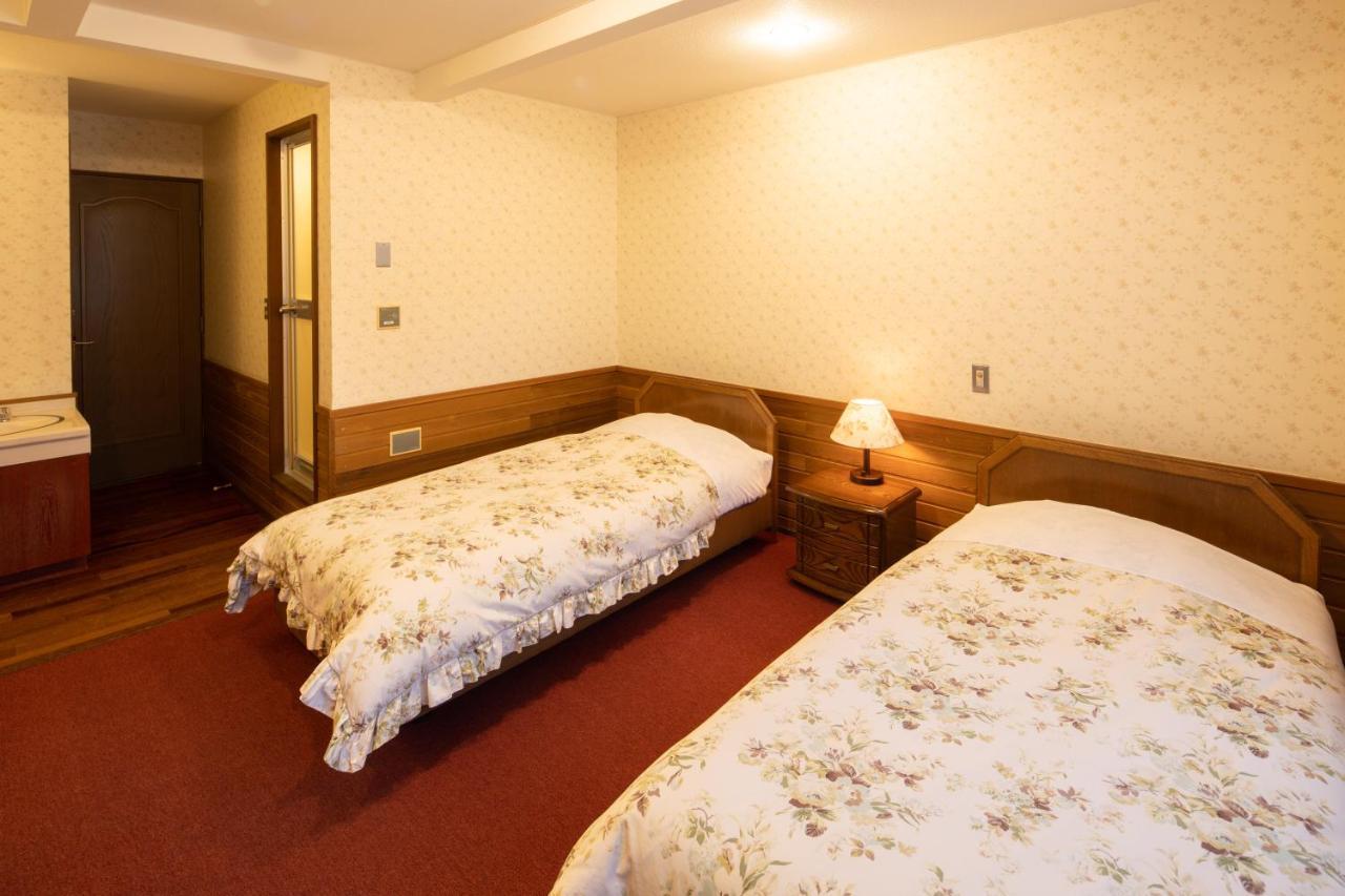 Pension Candytuft Karuizawa Exterior photo